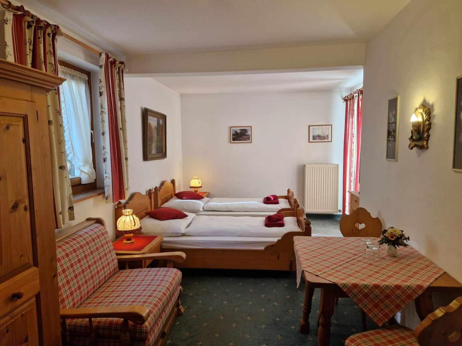 Pension Alpenrose Kitzbuhel Exterior photo